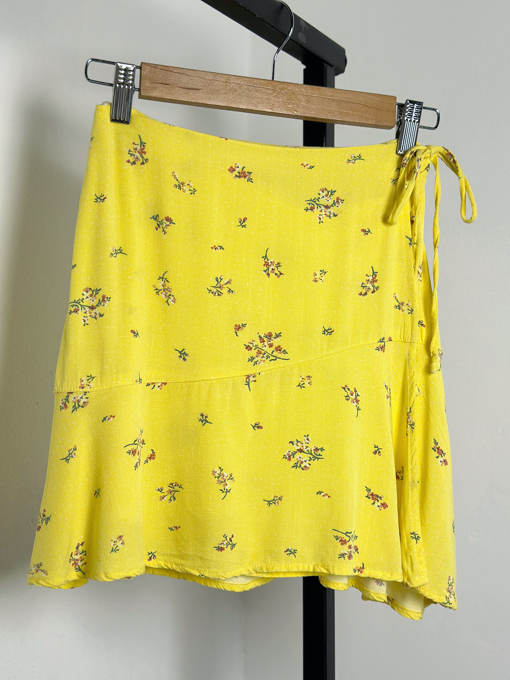 Falda floreada cruzada  2