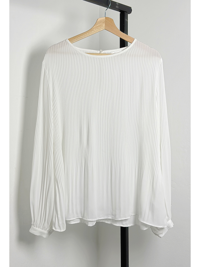 Blusa blanca plisada 1