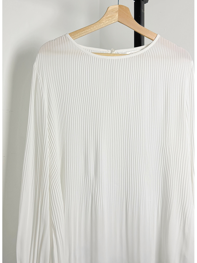 Blusa blanca plisada 2