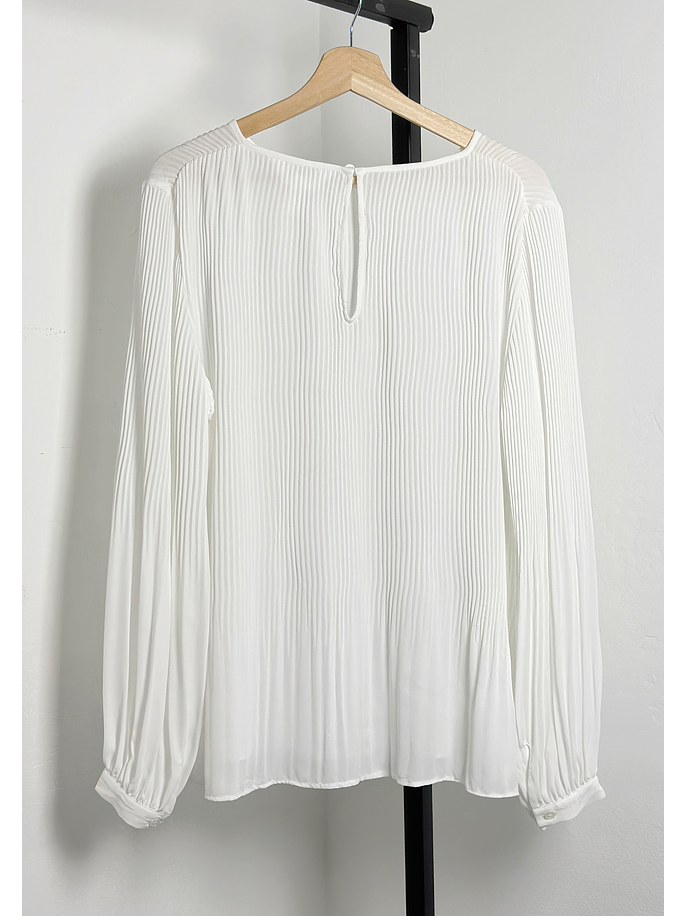 Blusa blanca plisada 3