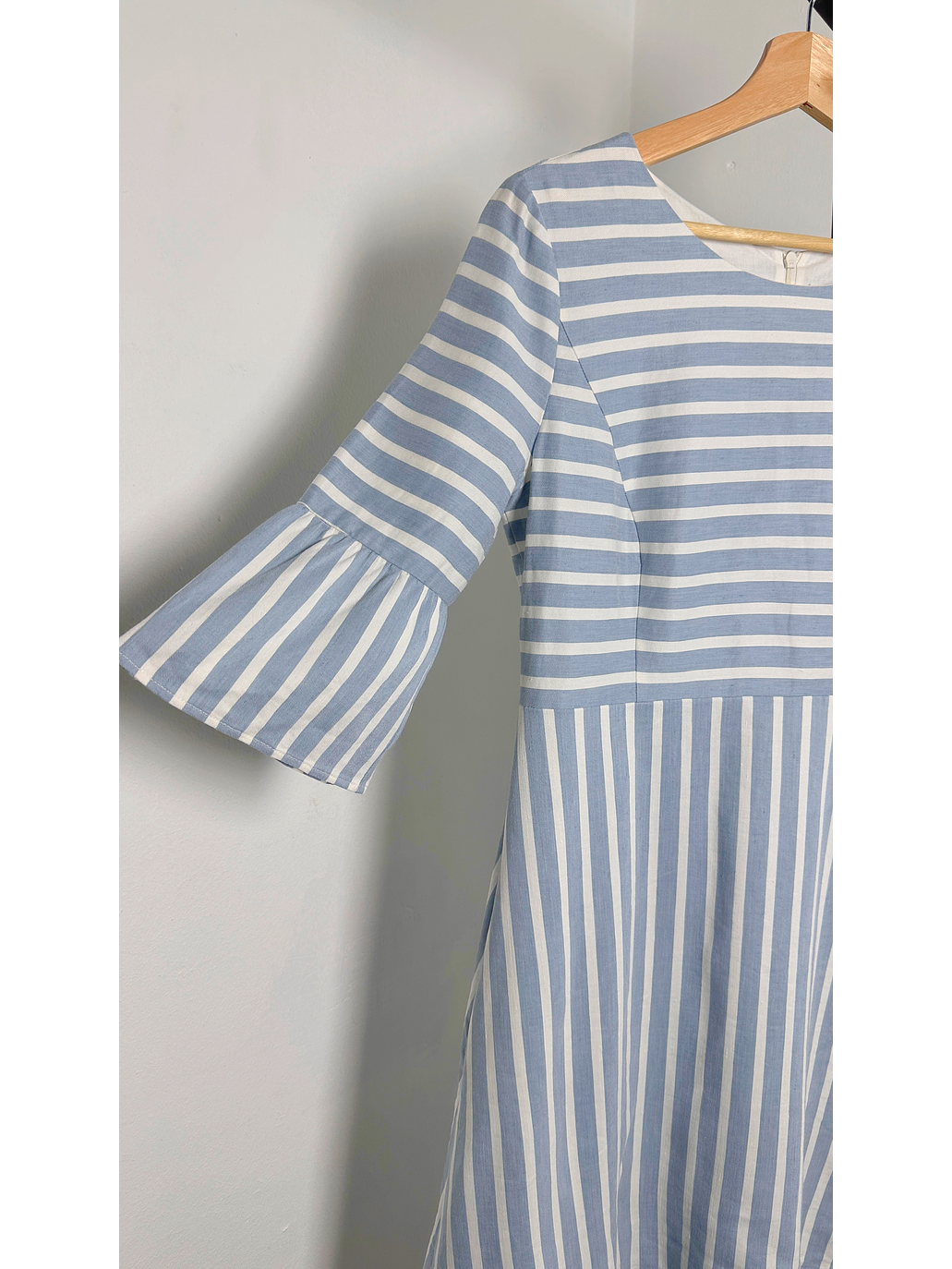 Vestido rayado celeste/blanco 5