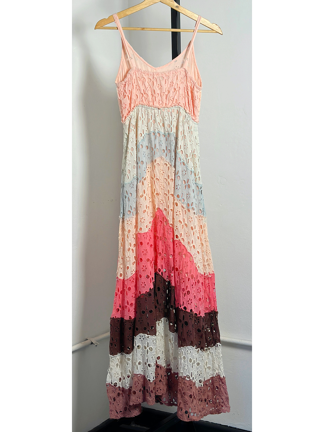 Vestido broderie floreado 3