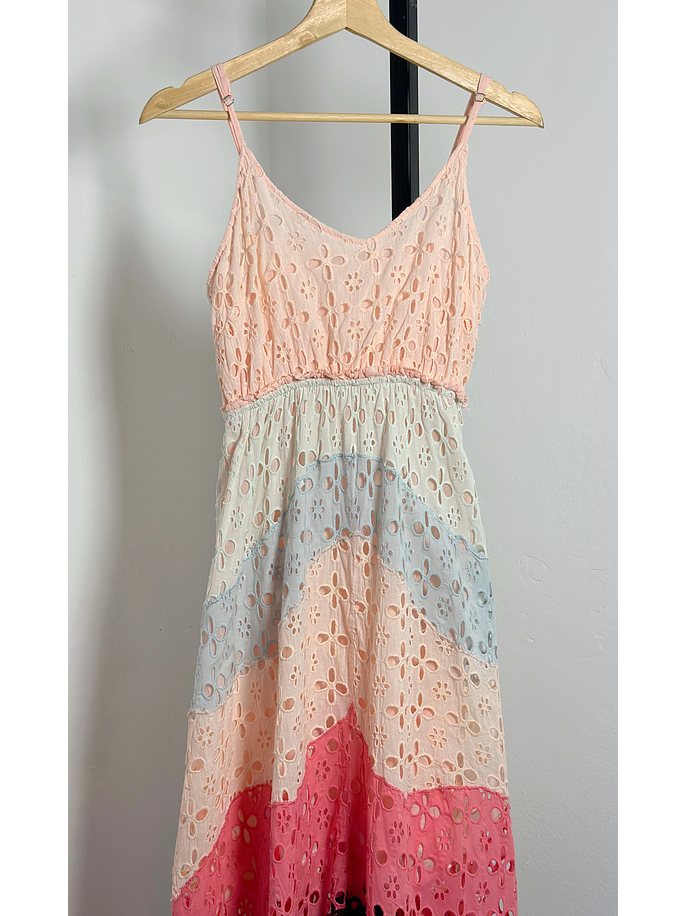 Vestido broderie floreado 2