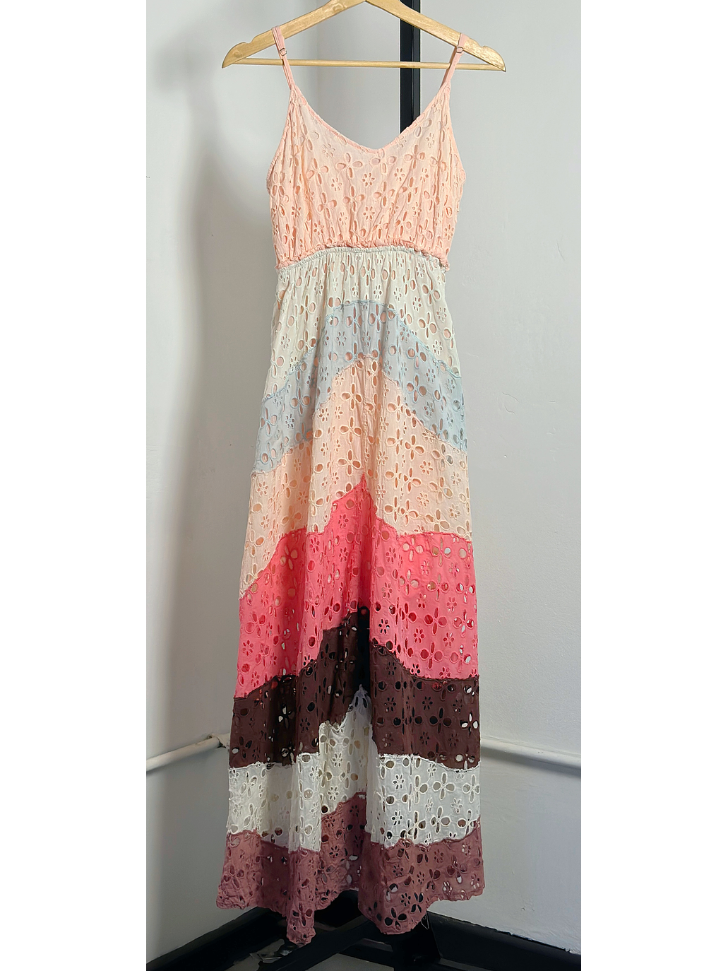 Vestido broderie floreado 1