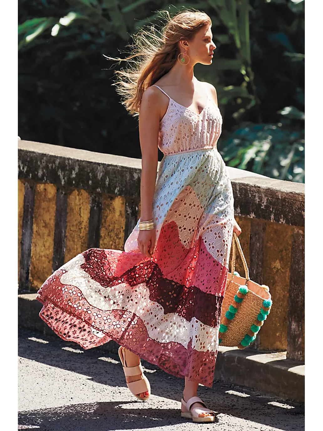 Vestido broderie floreado 6