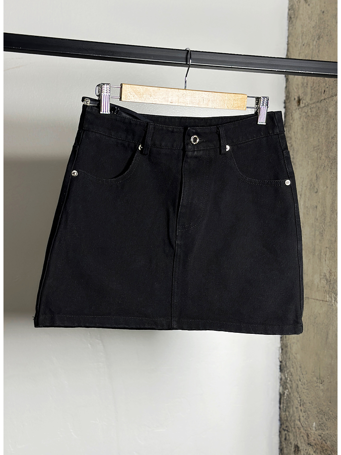 Falda denim negra asimétrica 4