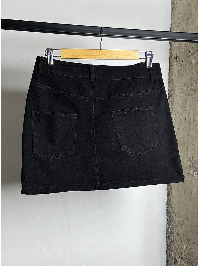 Falda denim negra asimétrica 6