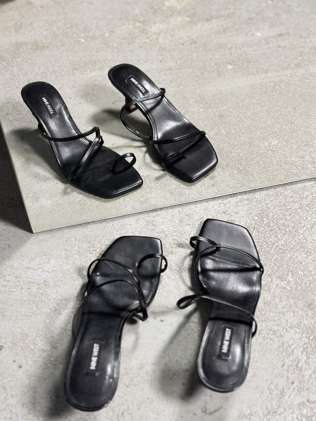 Sandalias con taco negras  4