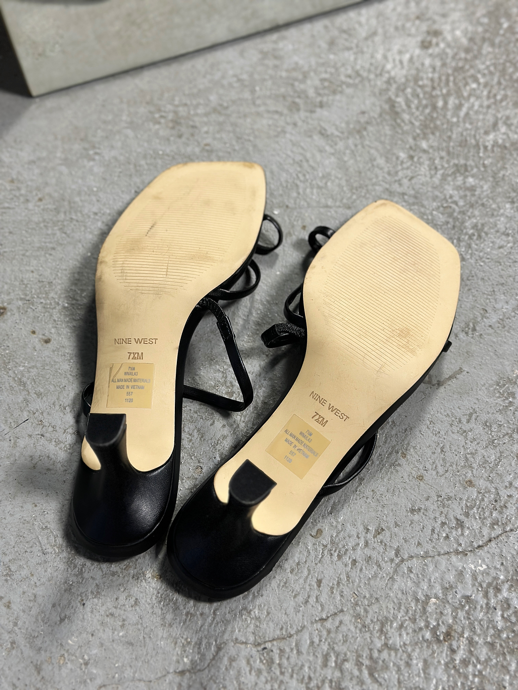 Sandalias con taco negras  6