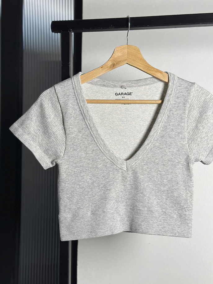 Top gris elasticado 2