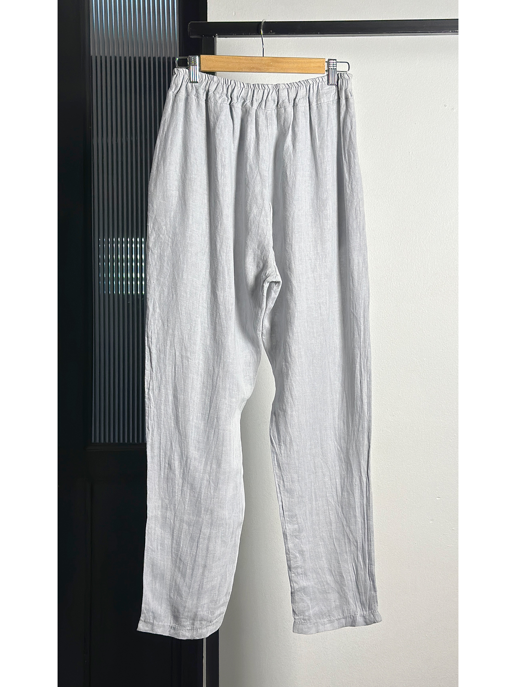 Pantalón gris de lino  3
