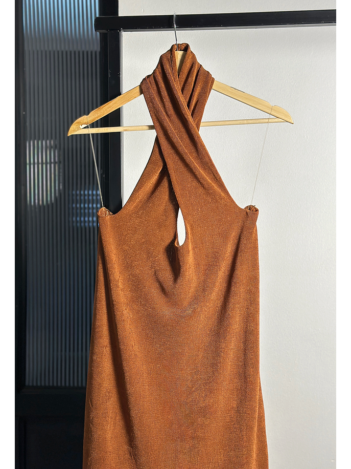 Vestido terracota sin espalda 2