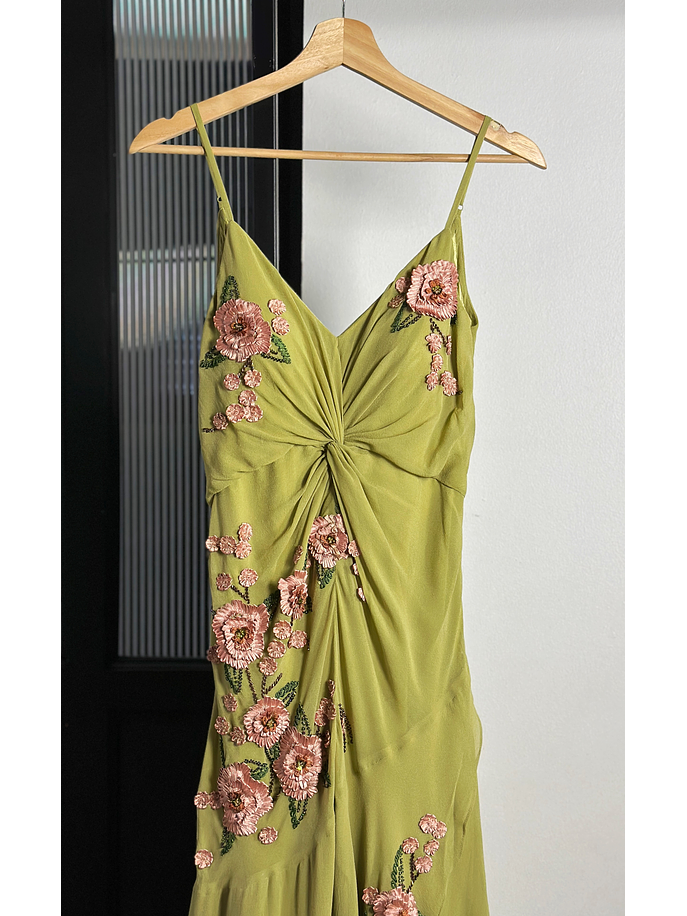 Vestido de seda bordado 2