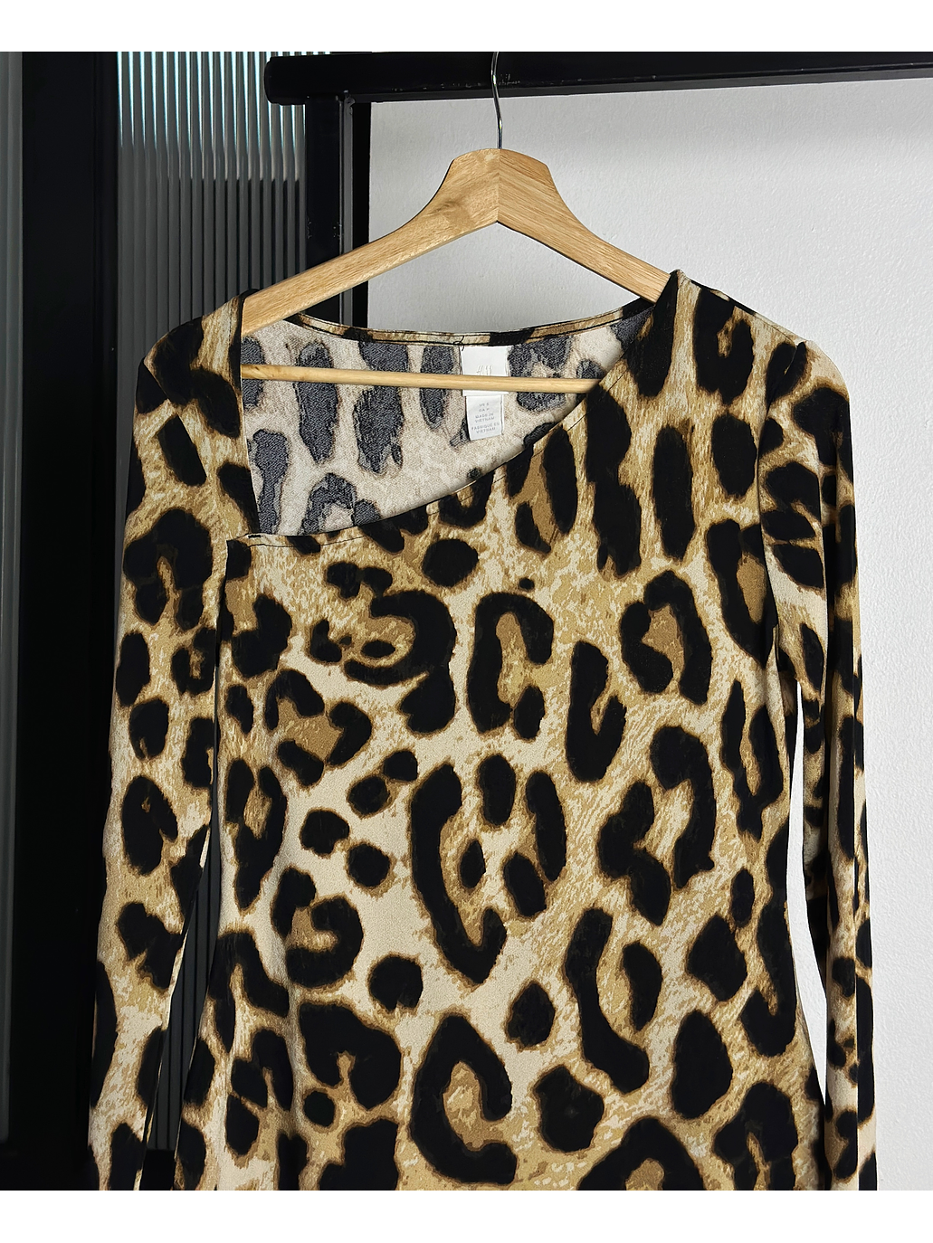 Top animal print asimétrico  2