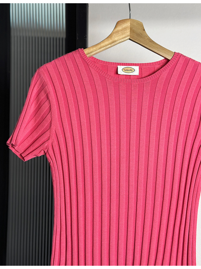 Top fucsia acanalado 2