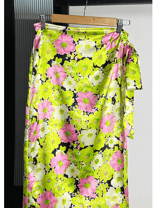 Falda floreada satinada