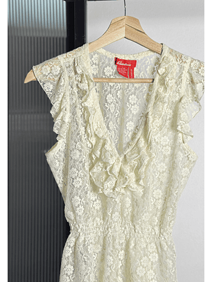 Top encaje elasticado