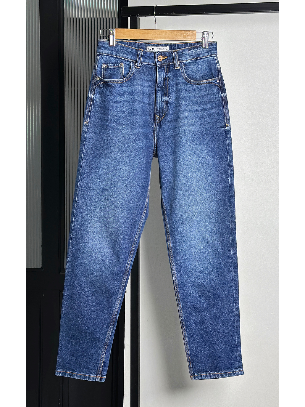 Jeans azul tiro alto 1