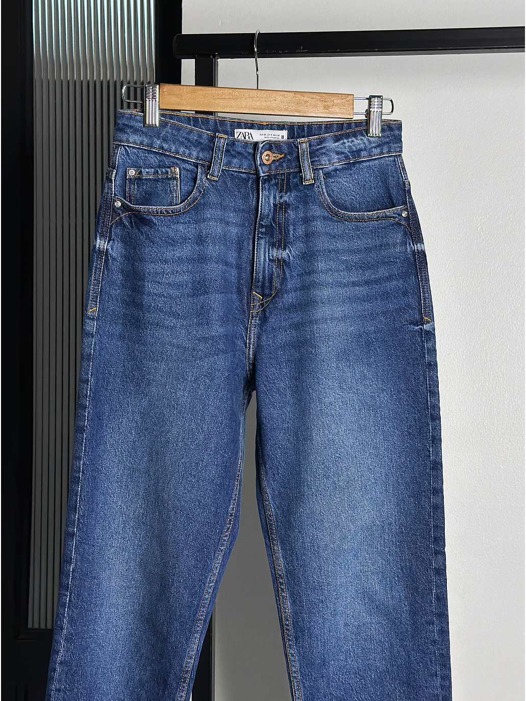 Jeans azul tiro alto 2