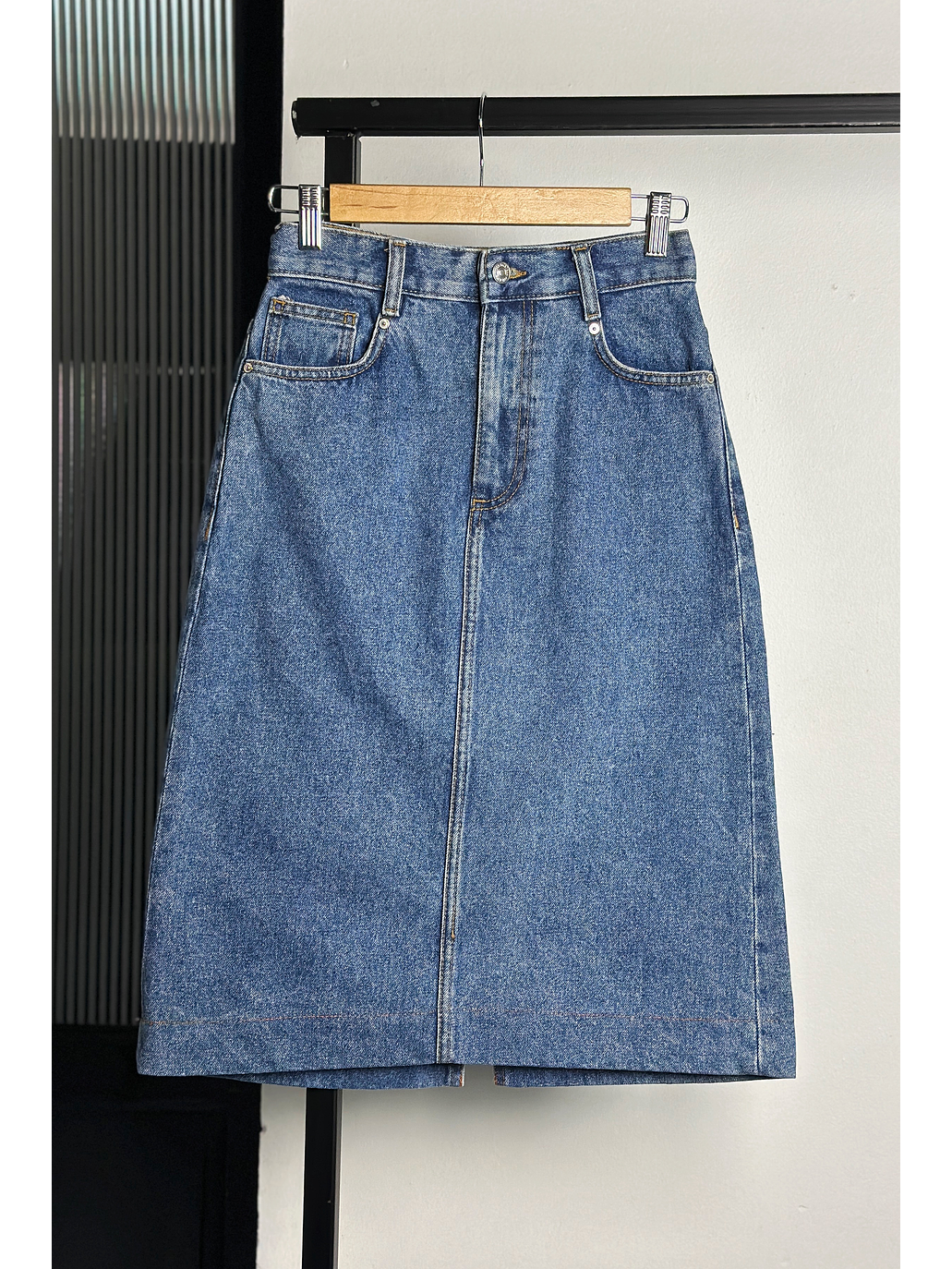 Falda midi mezclilla  1