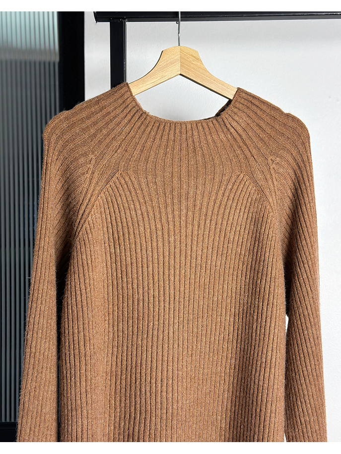 Suéter café acanalado 2