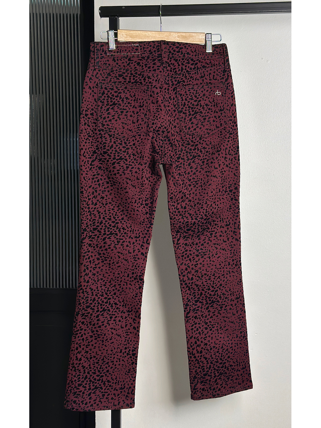 Jeans mezclilla burdeo animal print  4