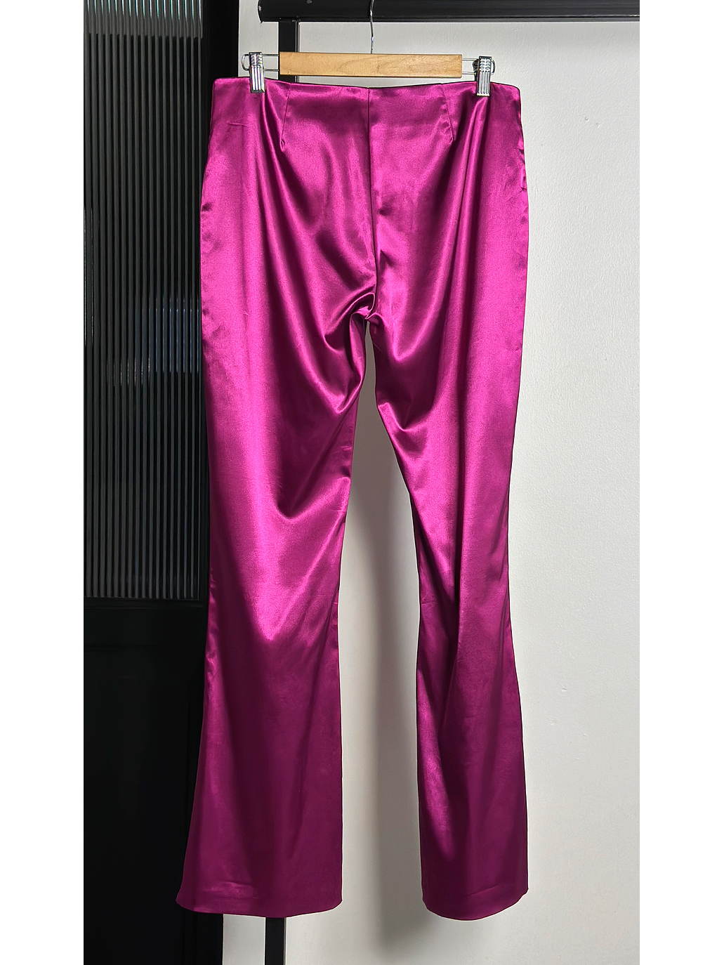 Pantalón fucsia satinado vintage 4