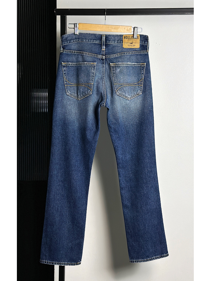 Jeans azul lavado tiro medio 3