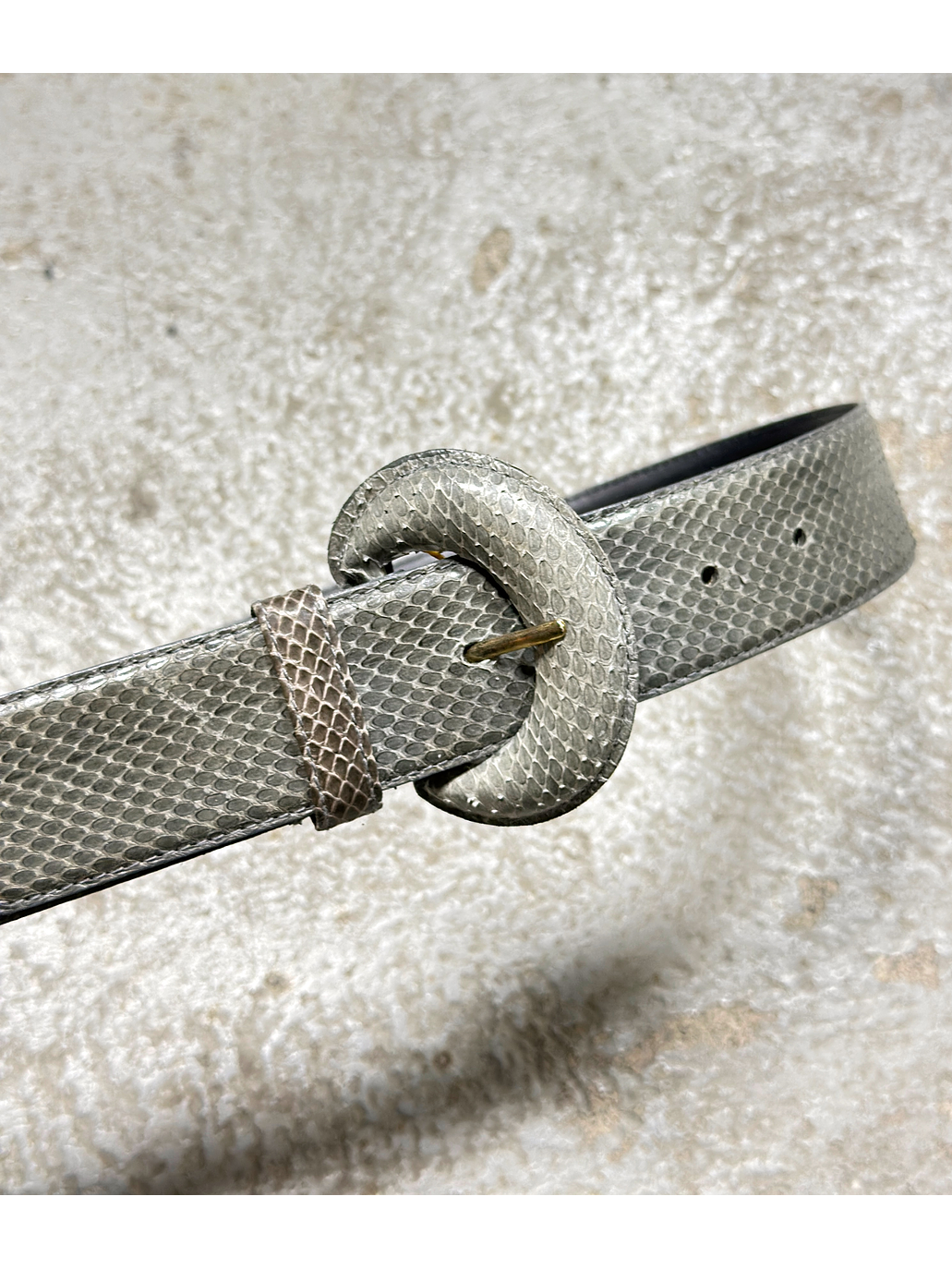 Cinturón de piel gris 2