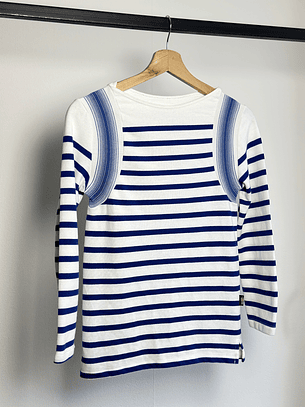 Polera blanca rayada