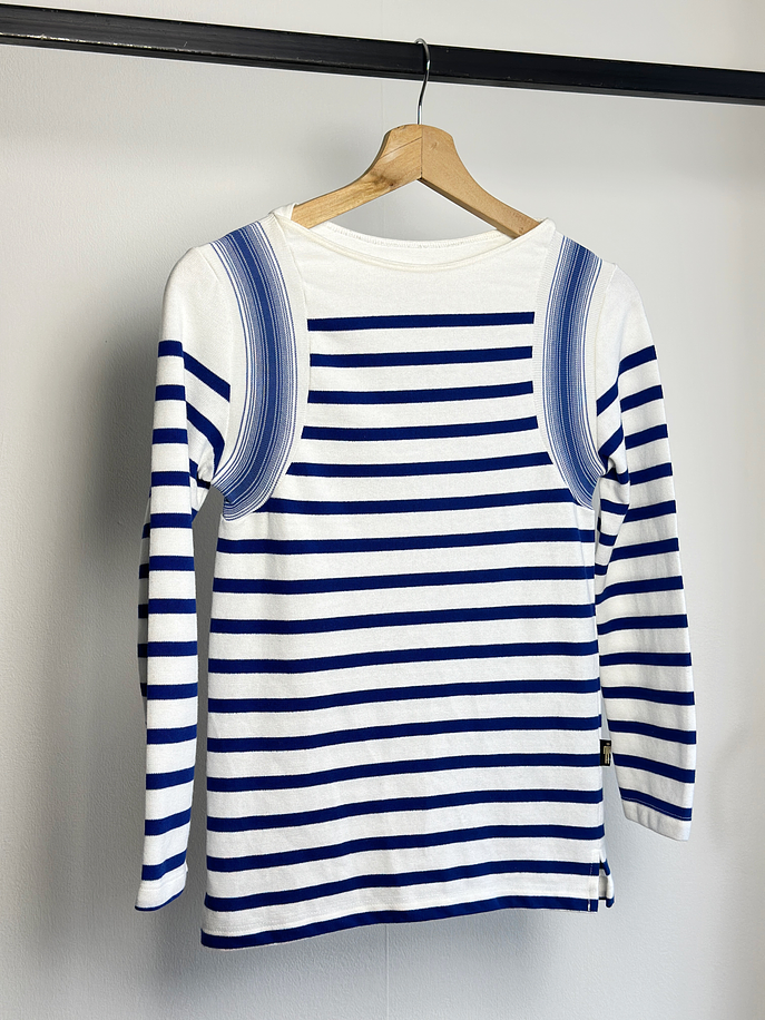 Polera blanca rayada 1