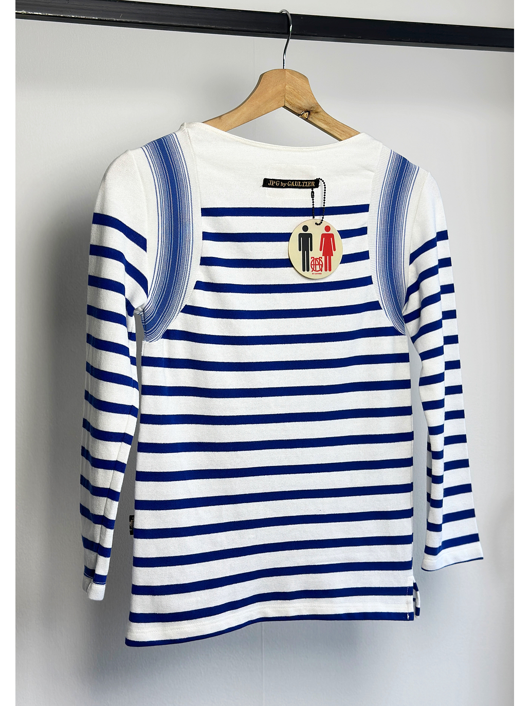 Polera blanca rayada 2