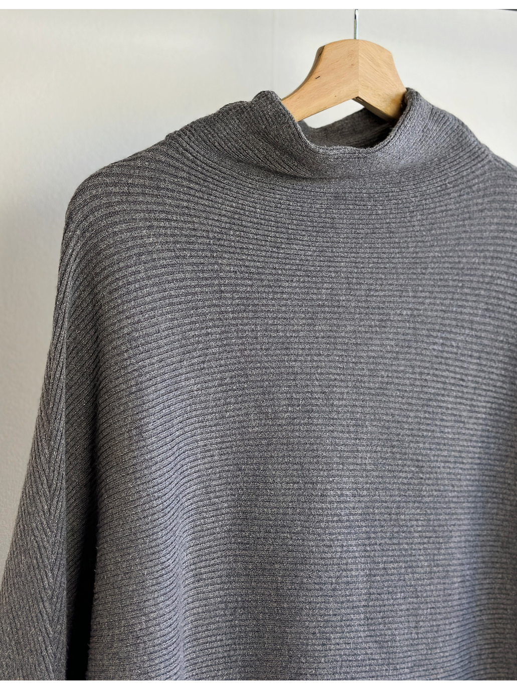 Chaleco gris acanalado 2