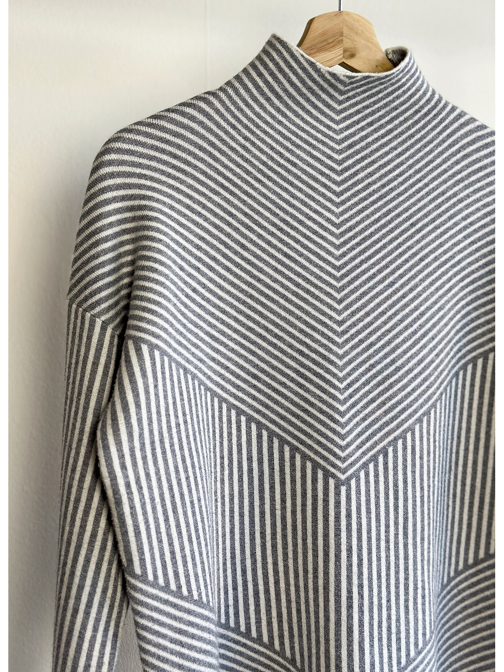 Chaleco rayado geométrico  2