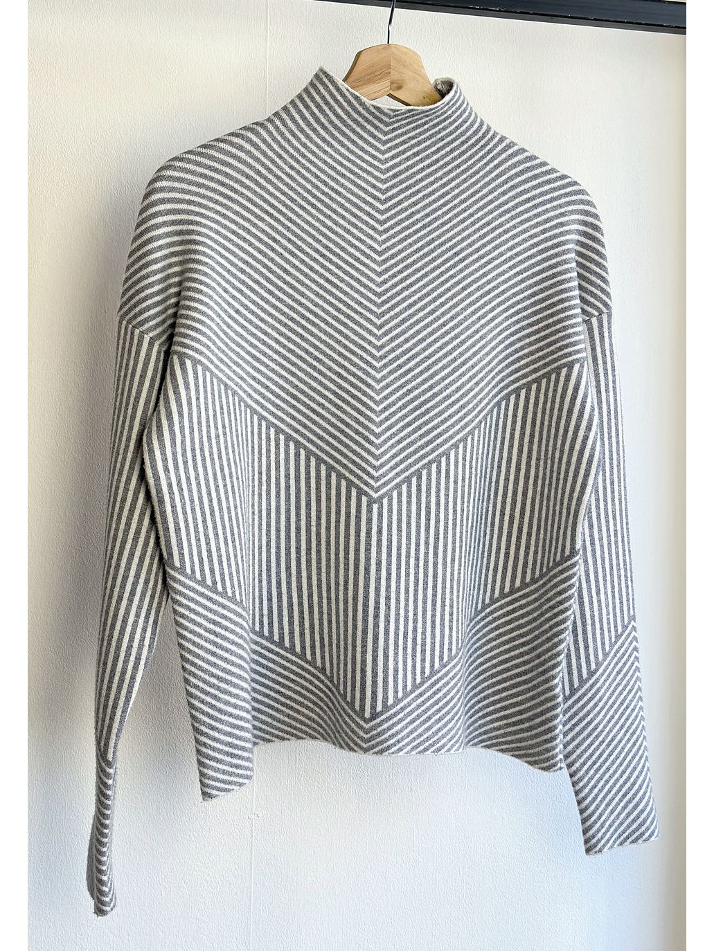 Chaleco rayado geométrico  1