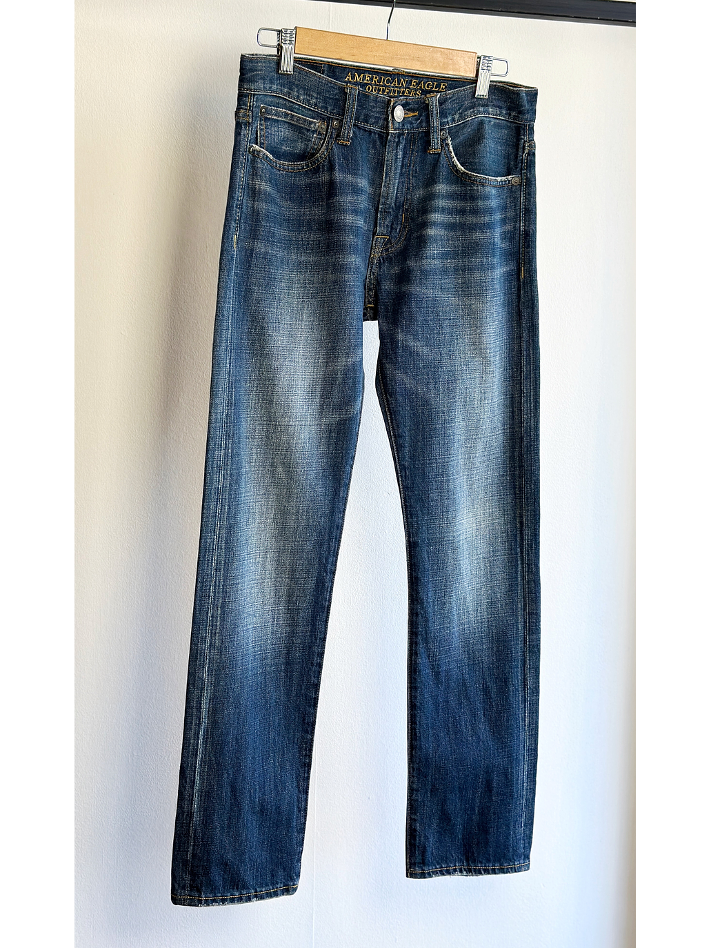 Jeans azul oscuro lavado 1