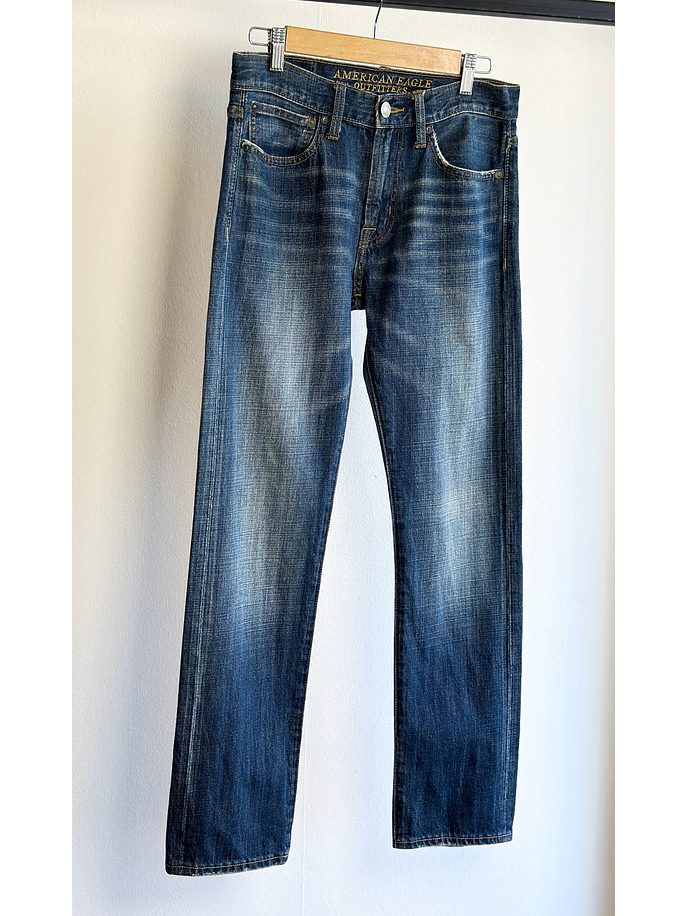 Jeans azul oscuro lavado 1