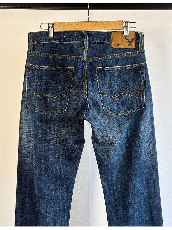 Jeans azul oscuro lavado 2