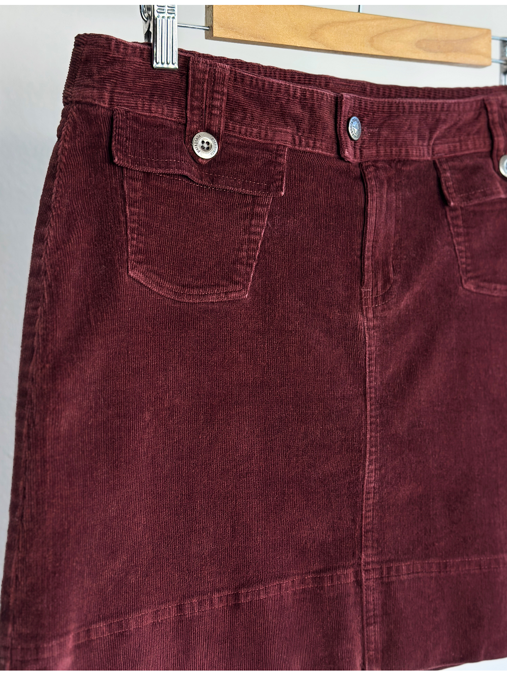 Falda burdeo de cotelé 2