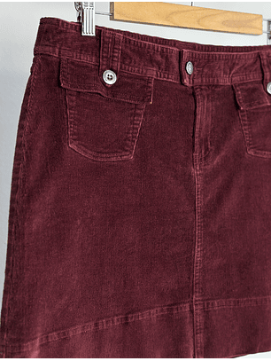 Falda burdeo de cotelé