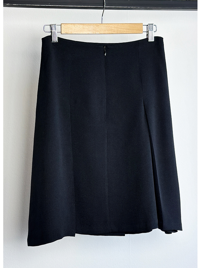 Falda de seda negra tableada 2