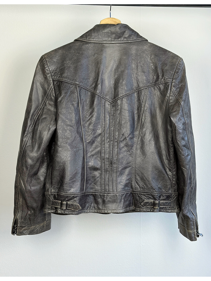 Chaqueta de cuero gris 4