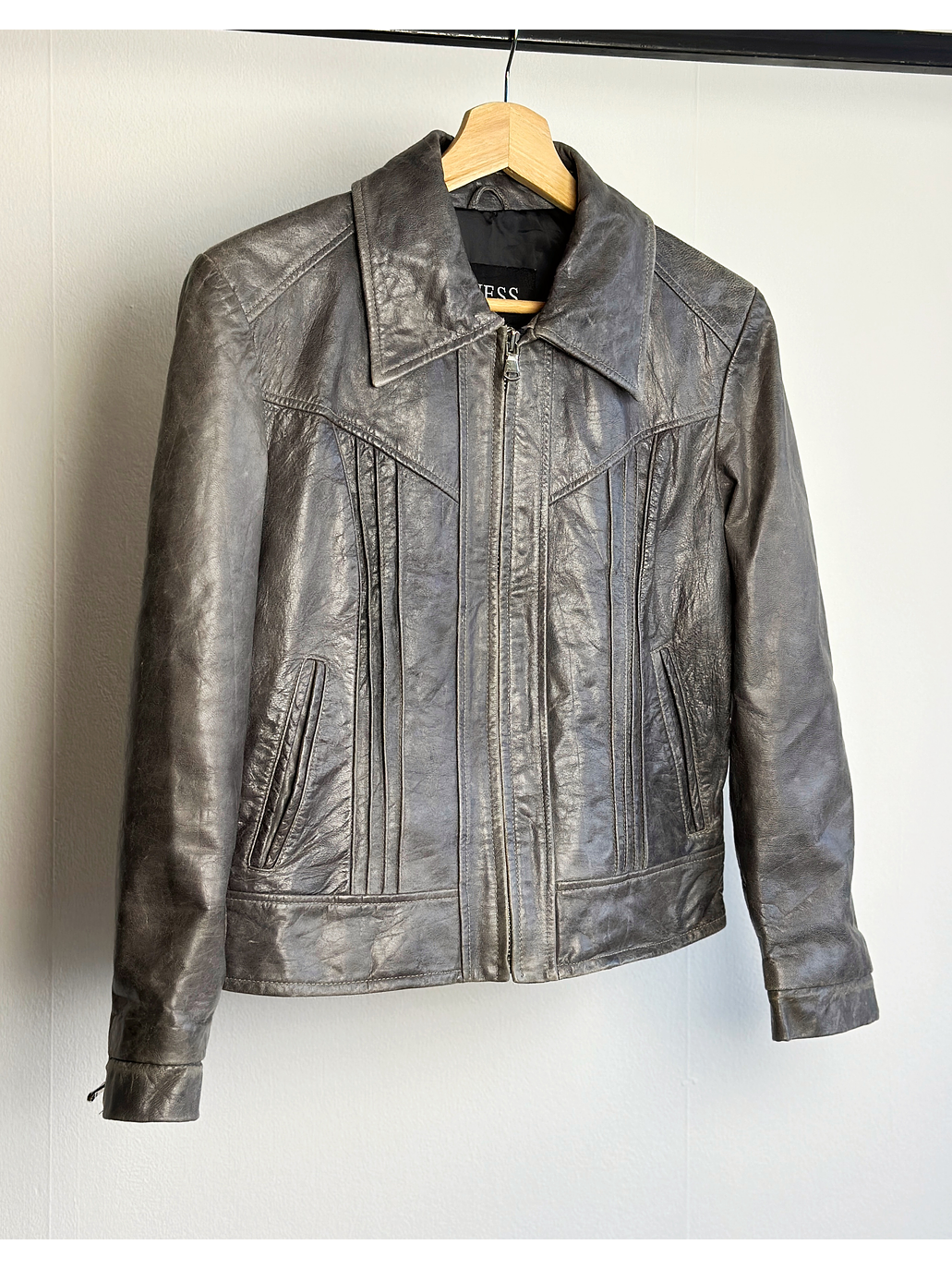 Chaqueta de cuero gris 5