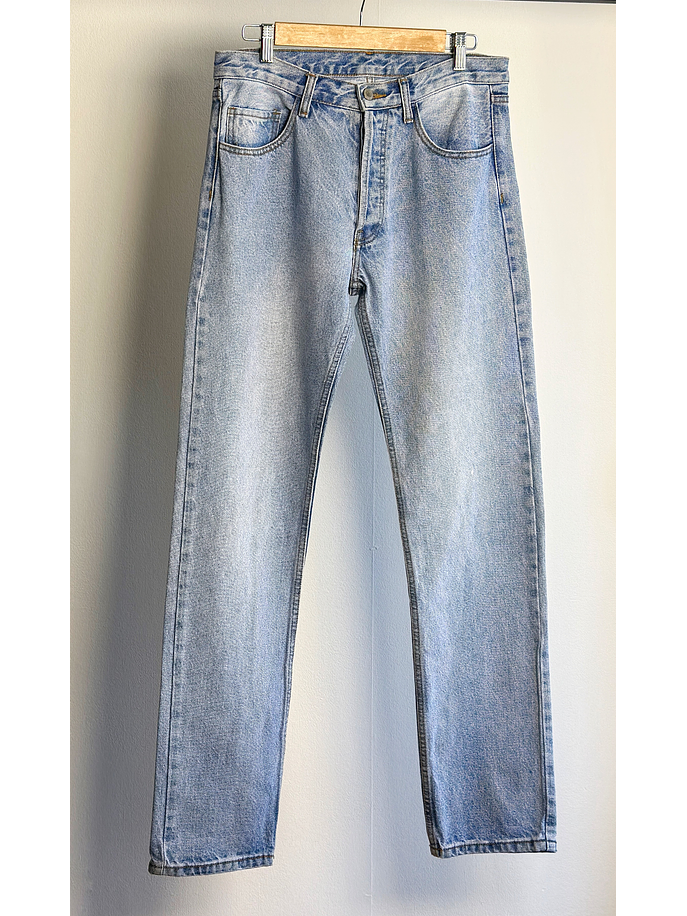 Jeans celeste tiro alto 1