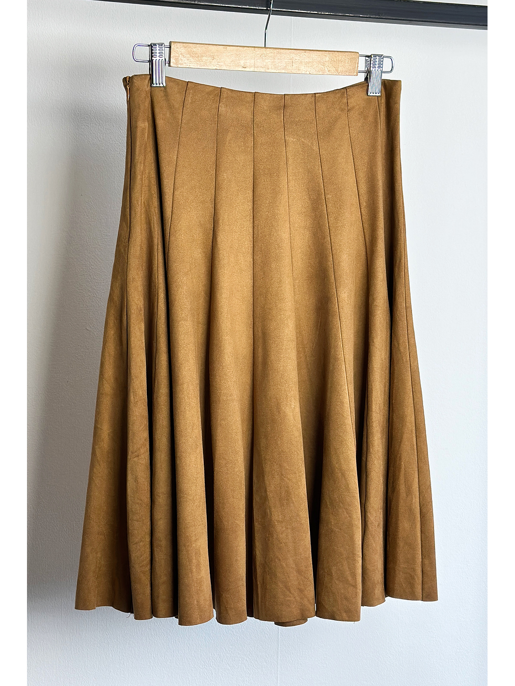 Falda café tipo gamuza 1