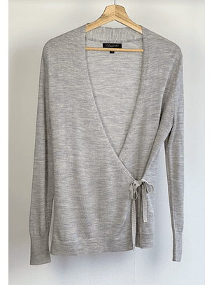 Chaleco gris cruzado