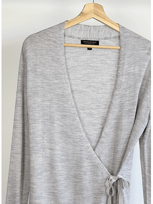 Chaleco gris cruzado