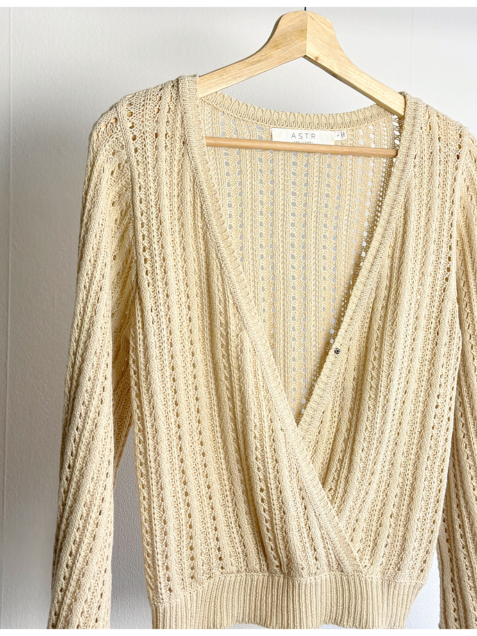 Chaleco beige calado 2