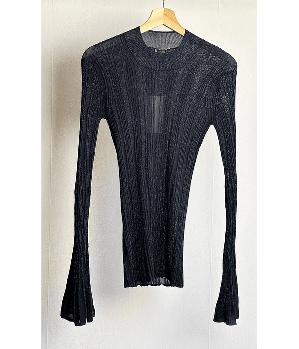 Top de malla con brillos 