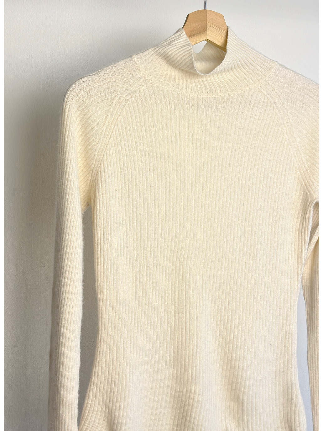 Chaleco cachemira crema 2